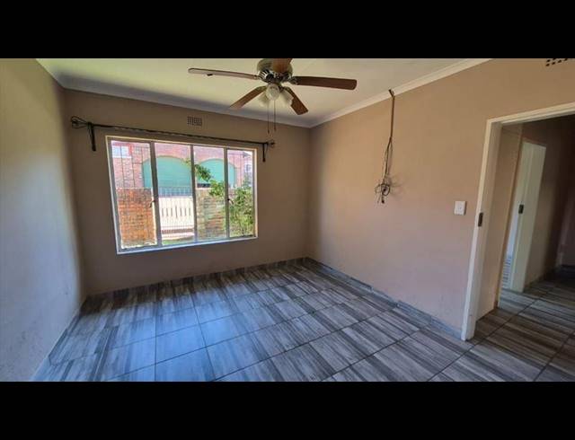 3 BEDROOM TOWNHOUSE FOR SALE IN BIRCHLEIGH